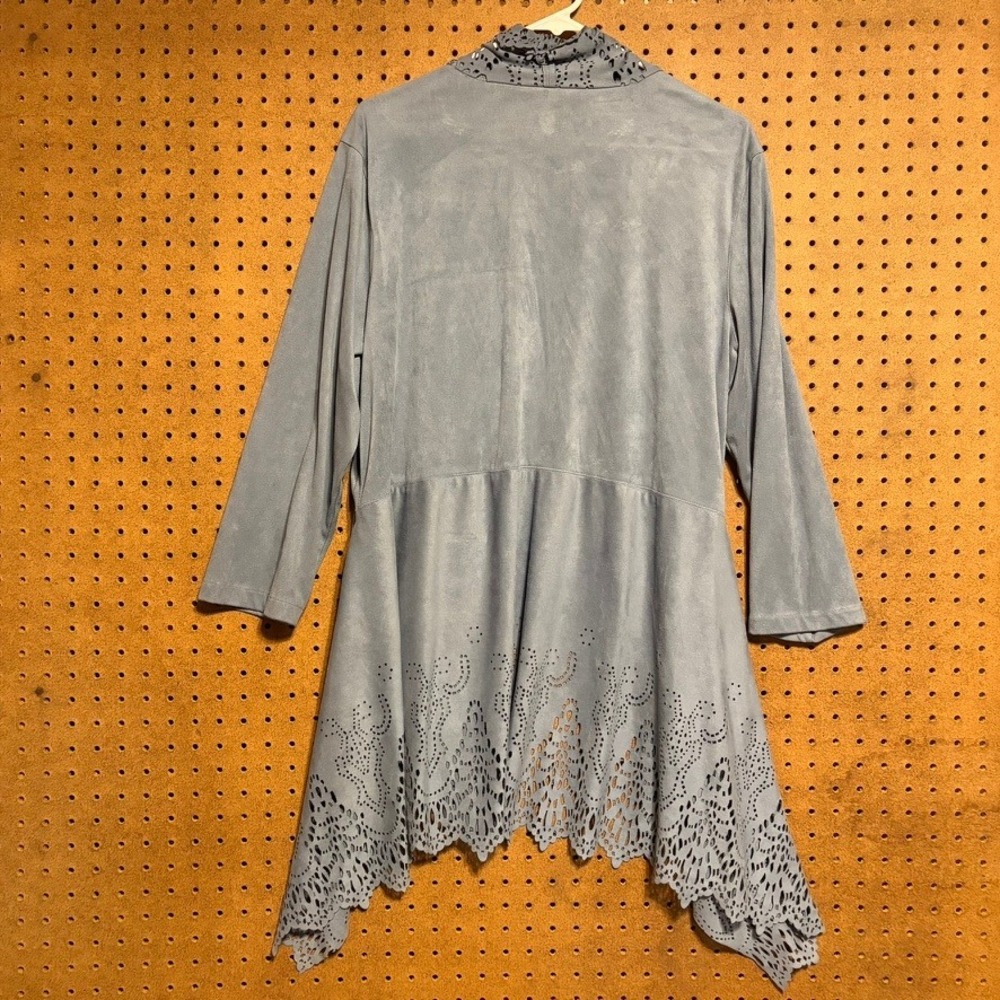 Multiples Cardigan XL Blue Faux Suede Laser Cut Out Boho Costal Open Front - Picture 6 of 6